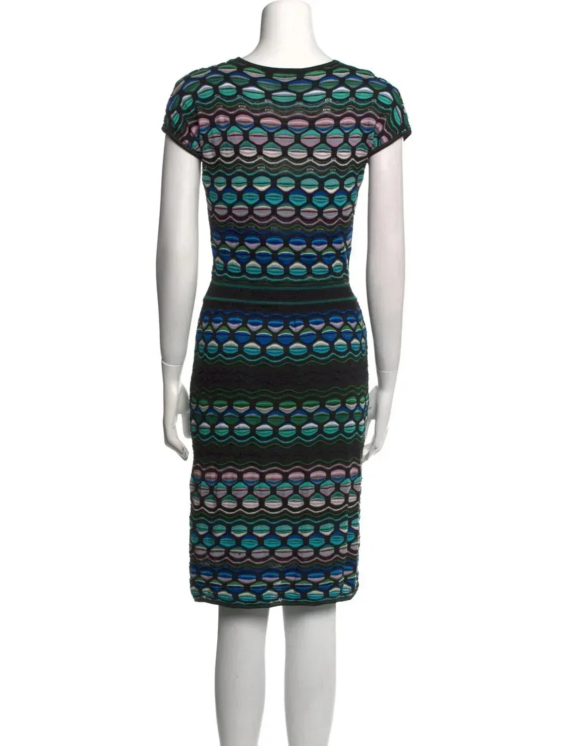 Baumwollkleid mit V-Ausschnitt