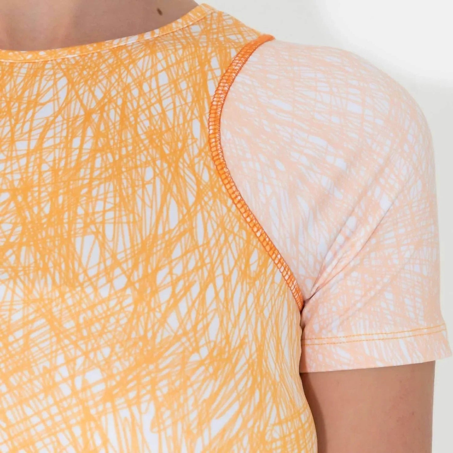 Raglan Enges T-Shirt