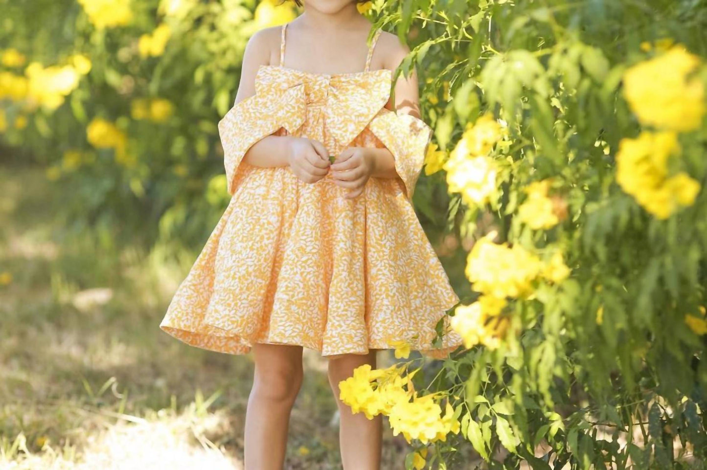 Maxene schulterfreies oder Neckholder-Kleid
