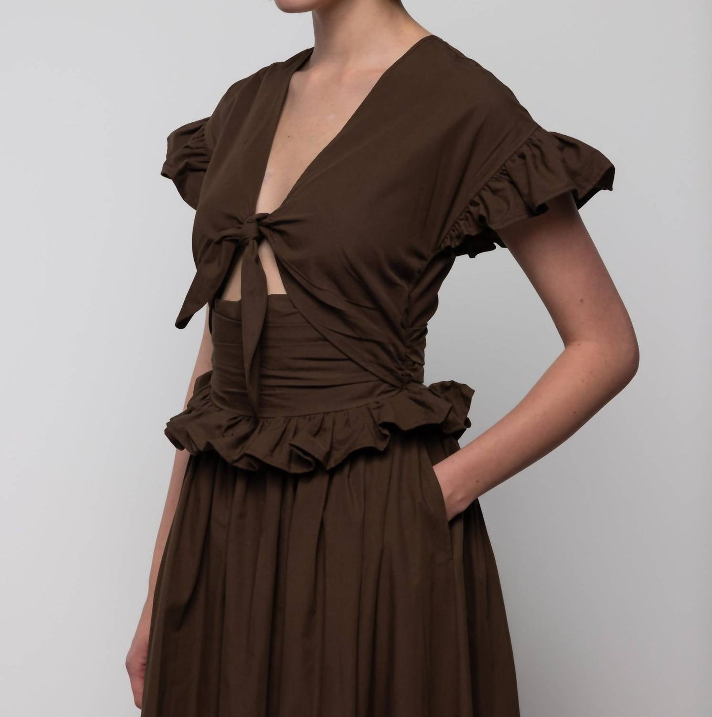Maxikleid aus gestufter Baumwolle mit Schleife