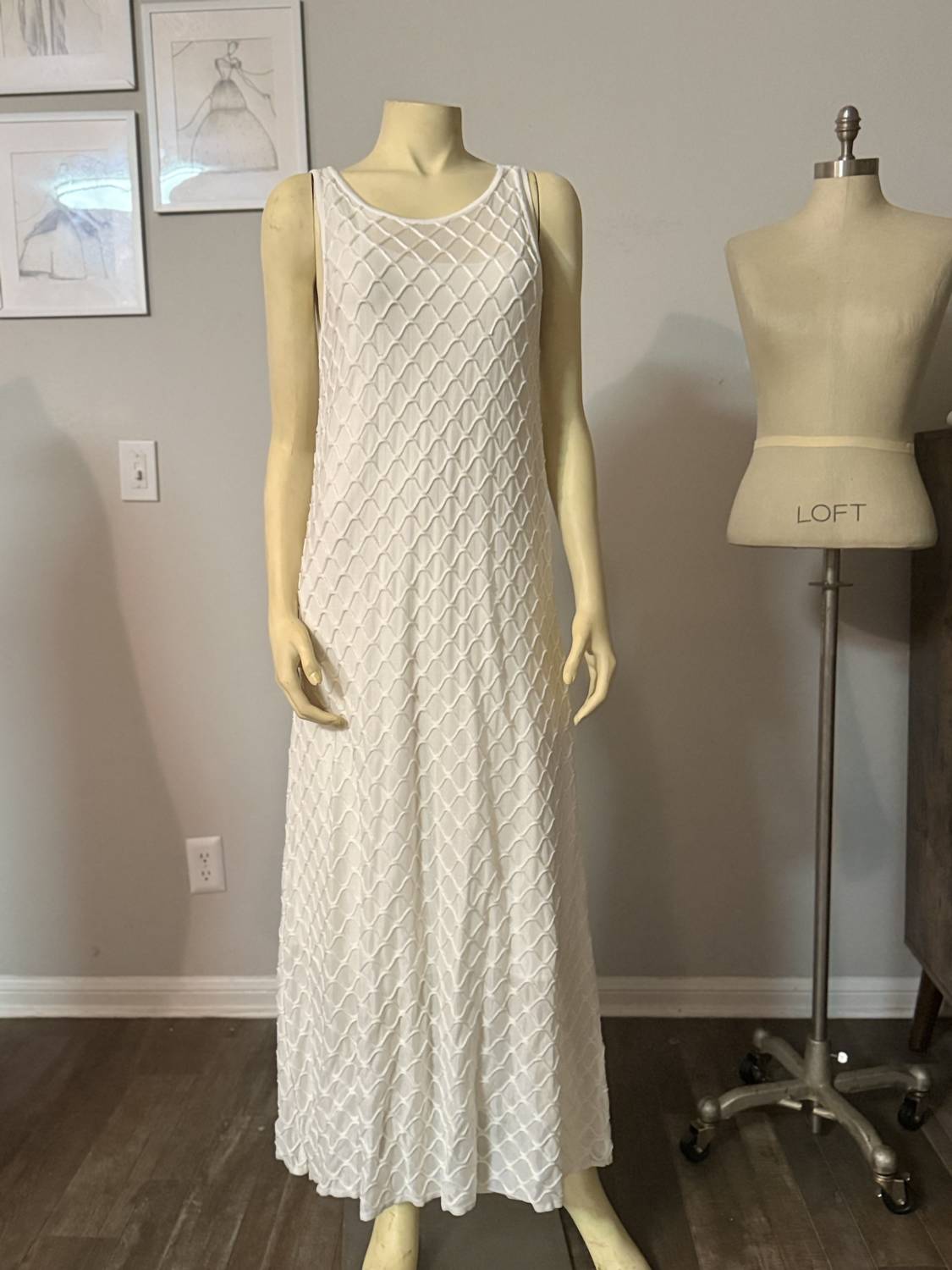 Strukturiertes Damen-Maxikleid