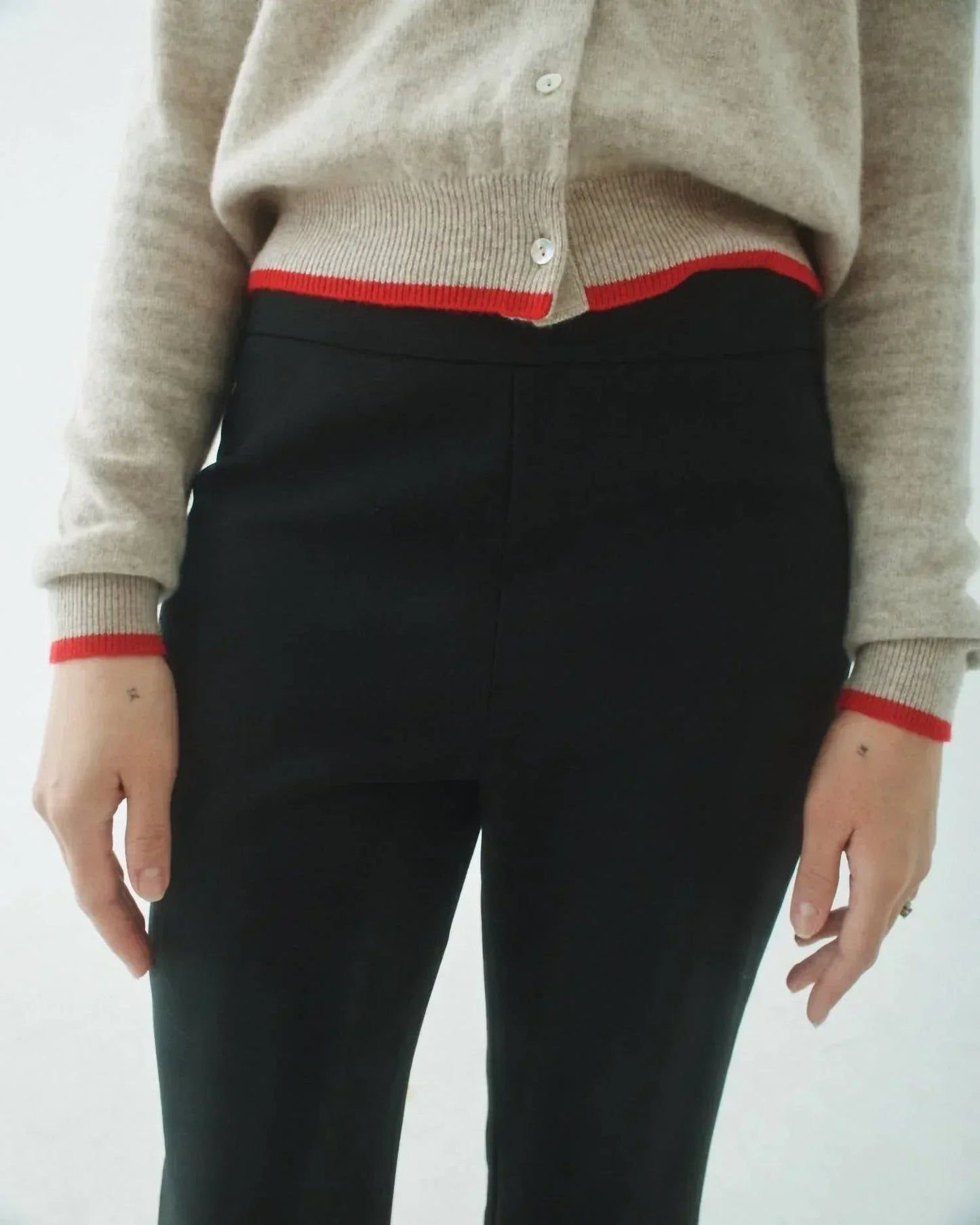Kick-Flare-Cropped-Hose