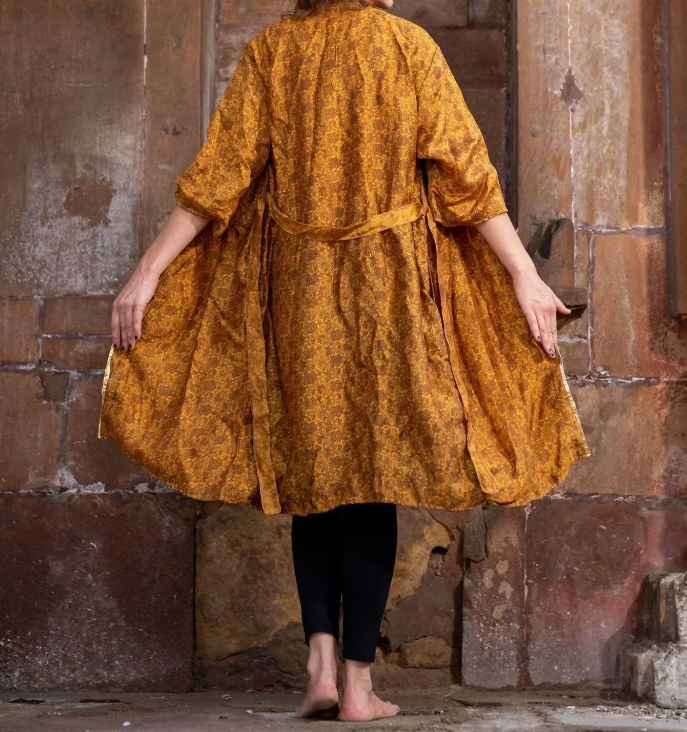 Golden Glow Reversible Saree One Size Kimono