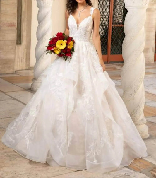 Tara V-Ausschnitt Ballkleid