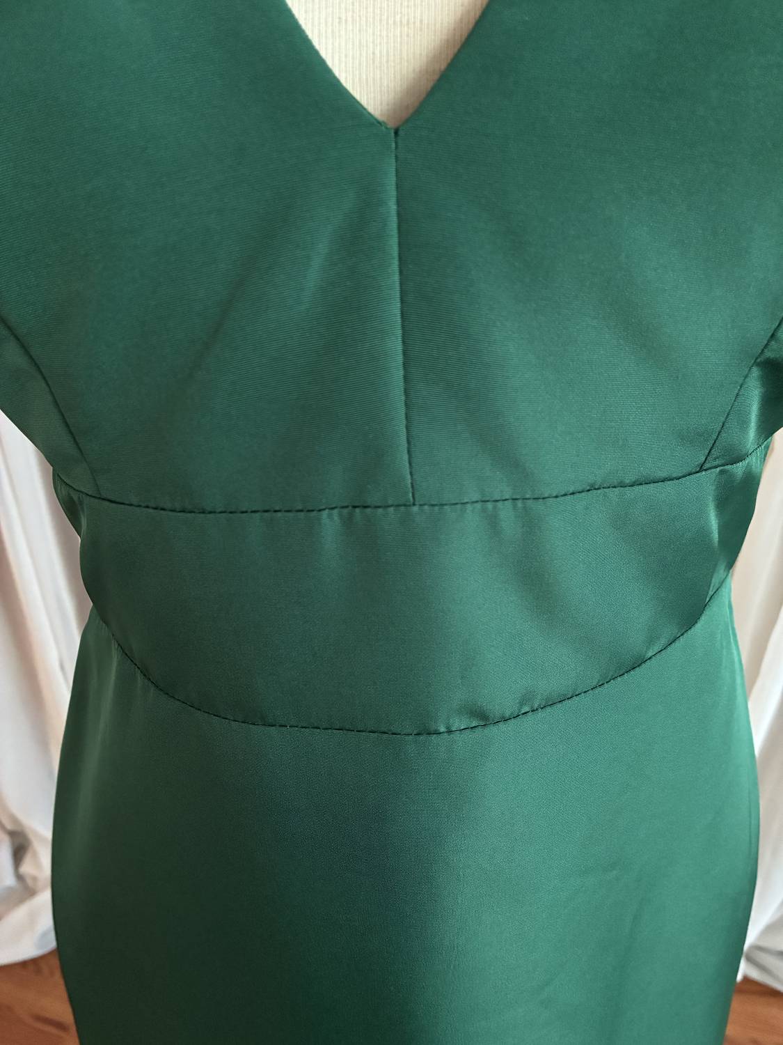 Damen-Crêpe-Kleid, knöchellang, ärmellos