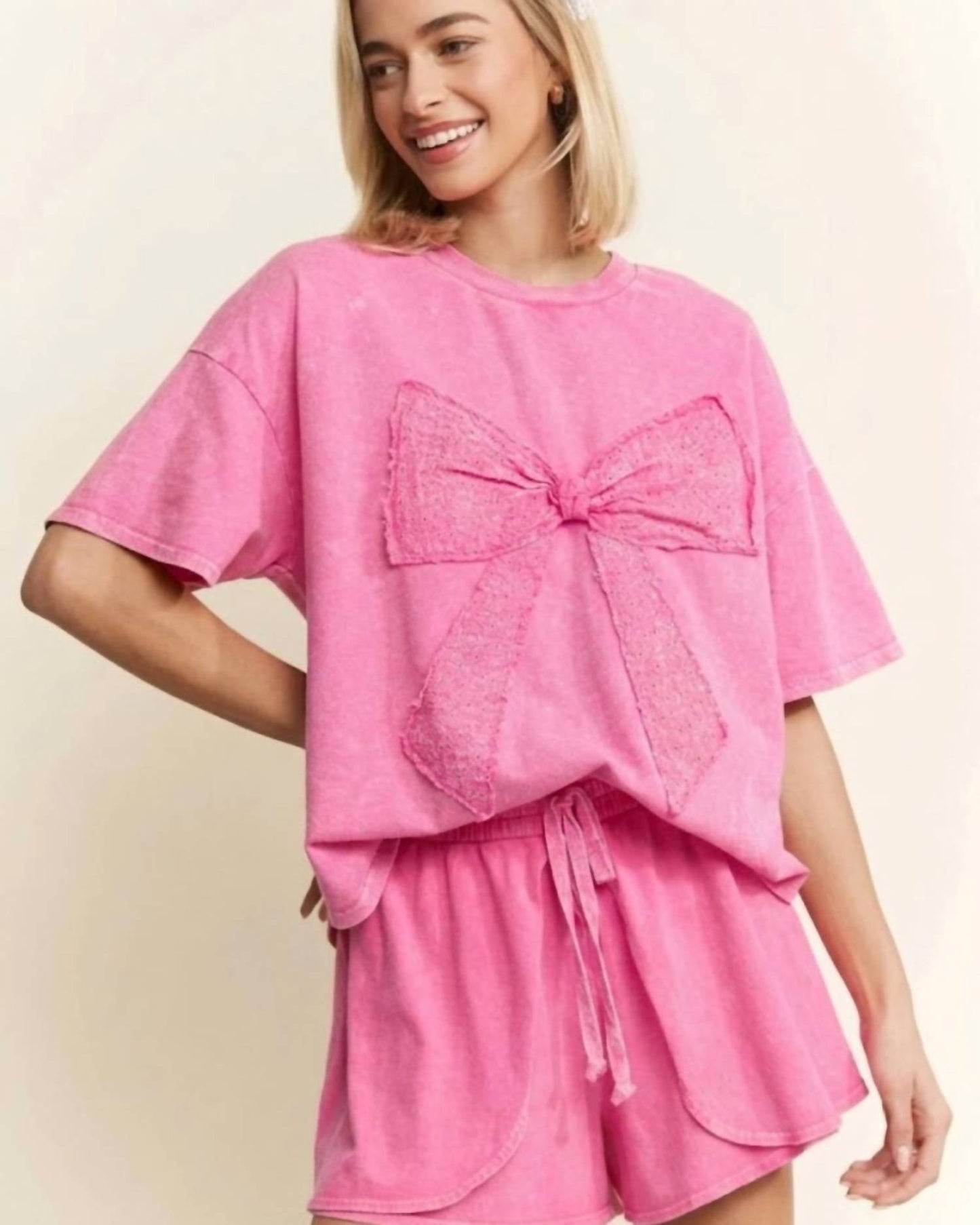 Leichte Shorts mit Mineralwaschung