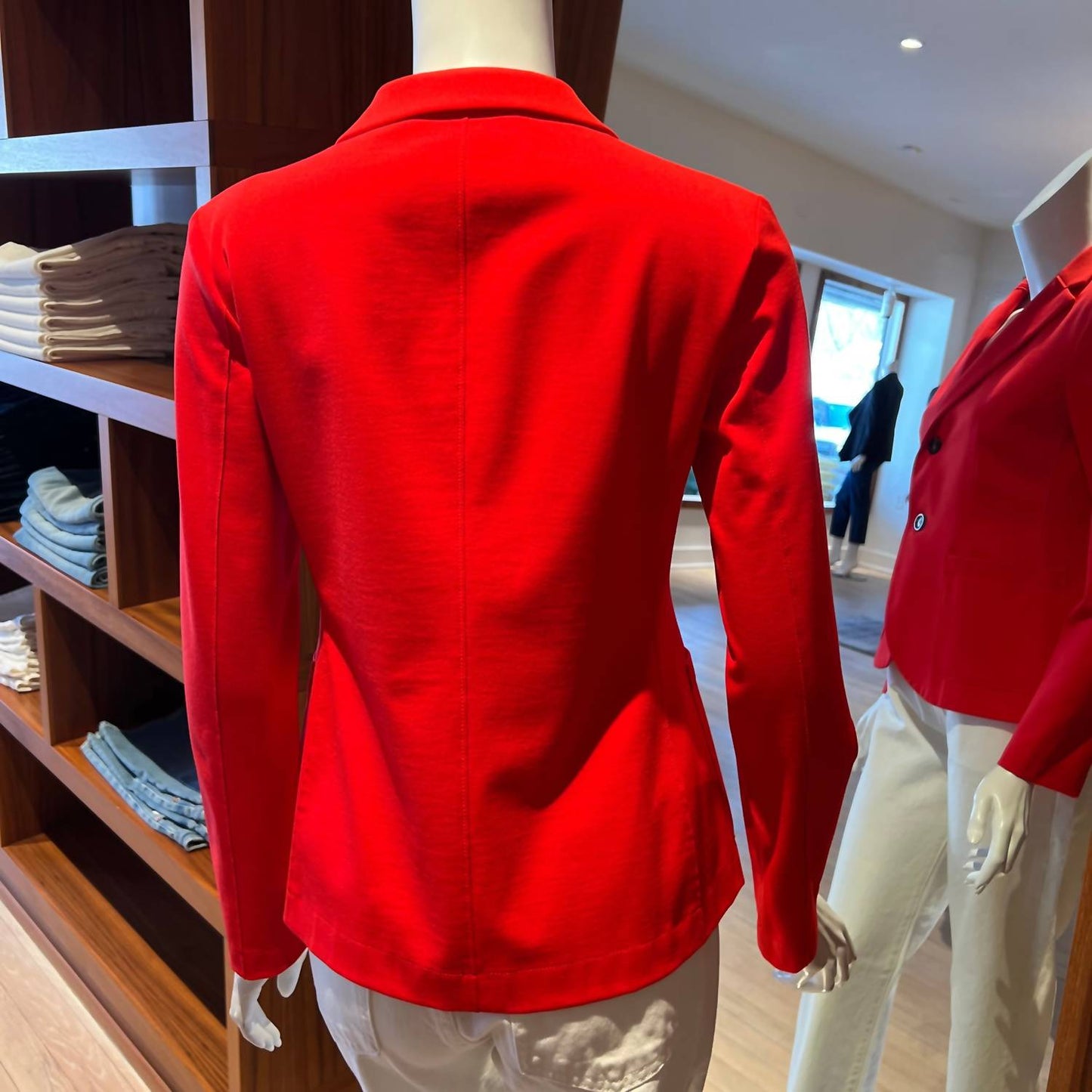 Taillierter Blazer aus technischem Gewebe