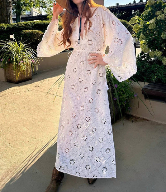Ieva Diamond-Ösen-bestickter Kaftan