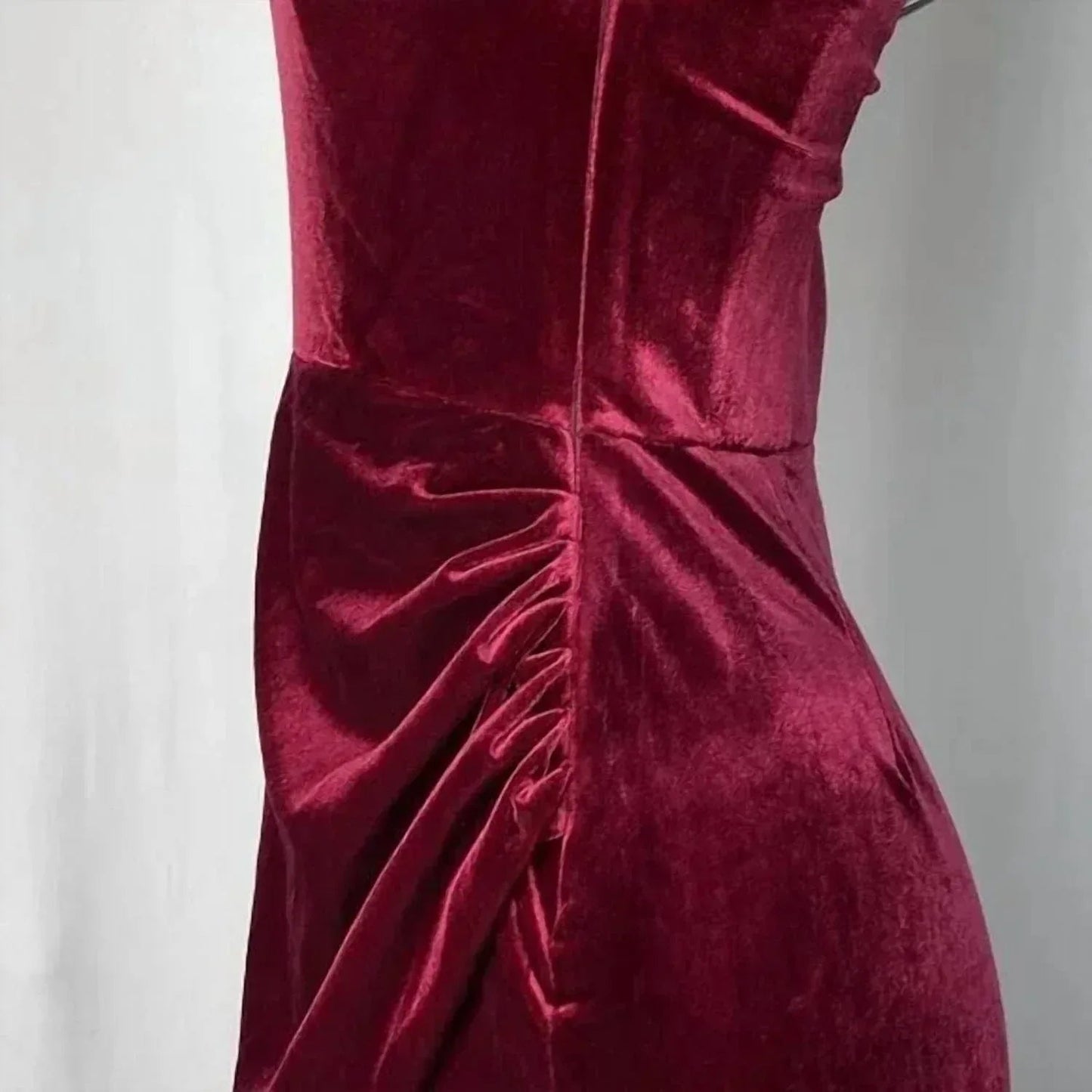 Damen Maxikleid Luella aus Samt, trägerlos