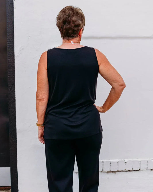 Boat Neck Sleeveless Knit Tunic