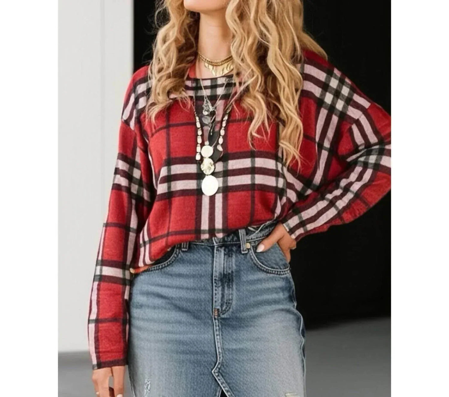 Karierte leichte Strickjacke