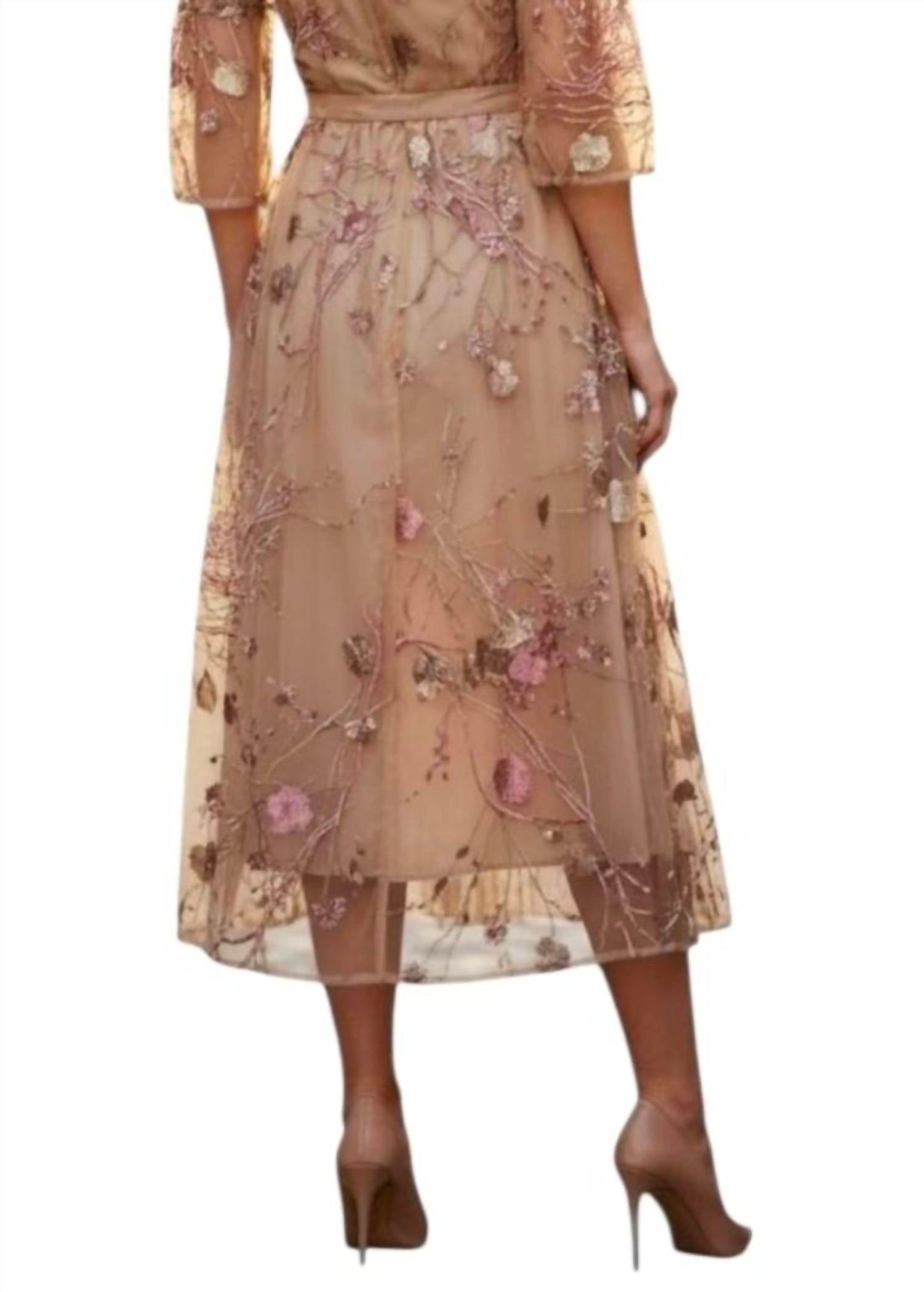 Transparentes geblümtes besticktes Midikleid