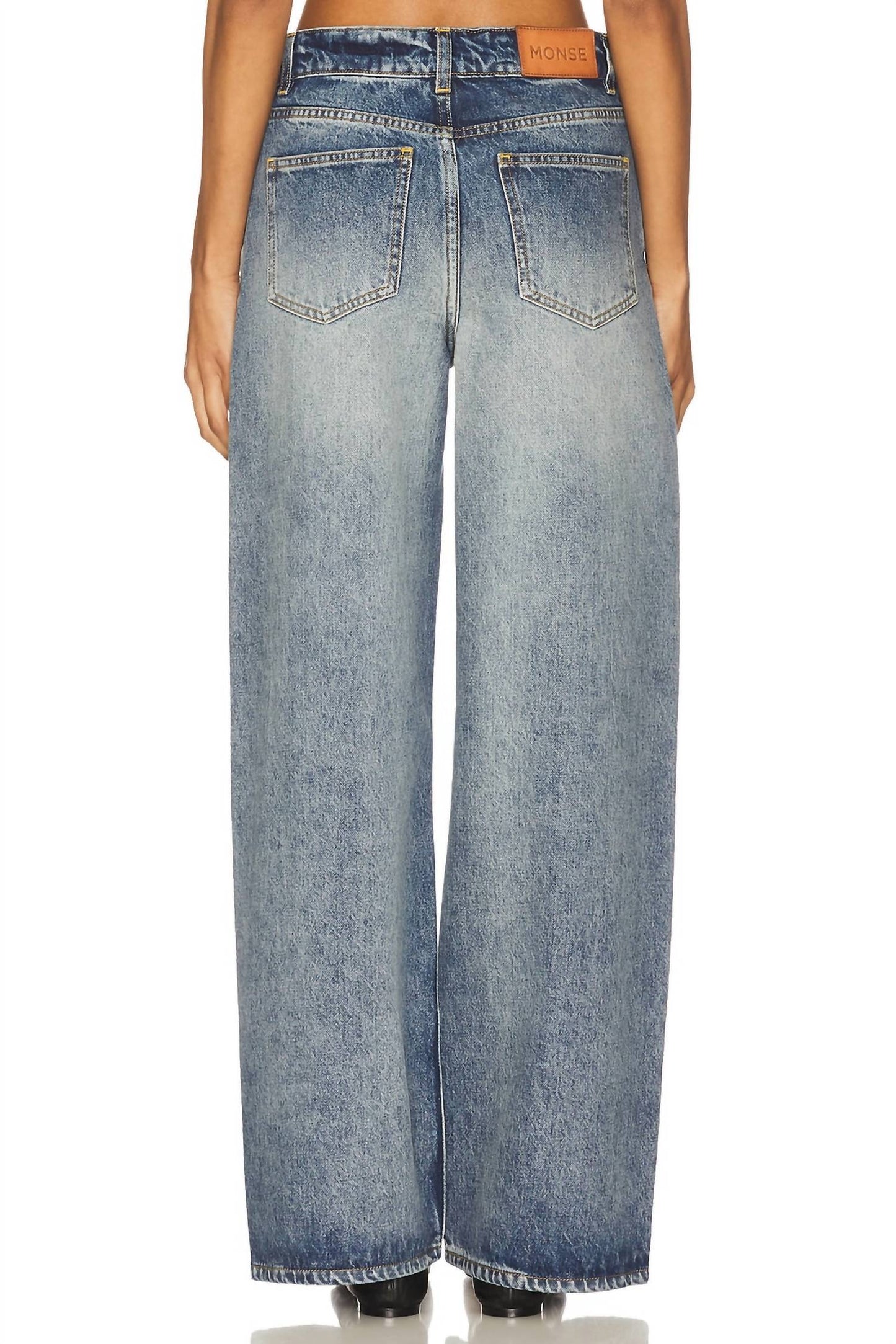 Denim-Jeans mit Kristallnieten