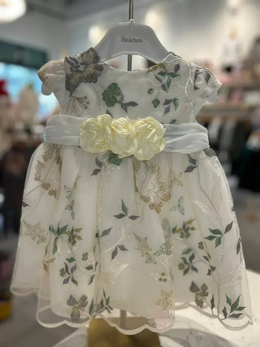 Mädchenkleid aus Webstoff mit Blumenmuster