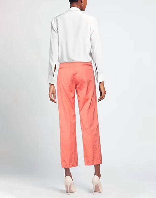 High-Waist Cropped Straight Leg Hose