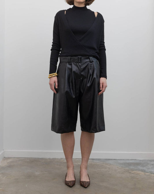 Vegane Bermuda-Shorts mit Gürtel