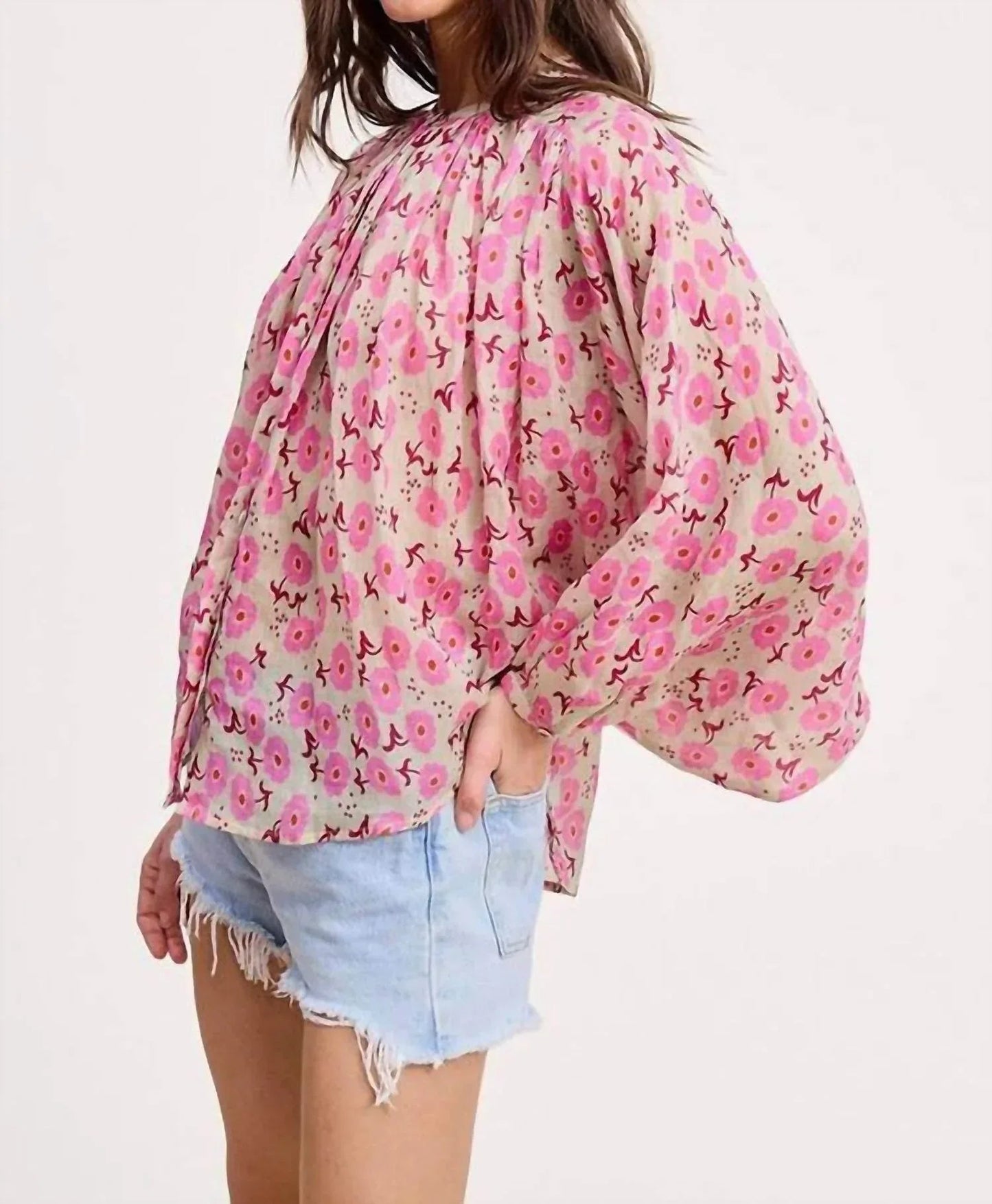 Lucie Blossom Bluse mit weiten Ärmeln