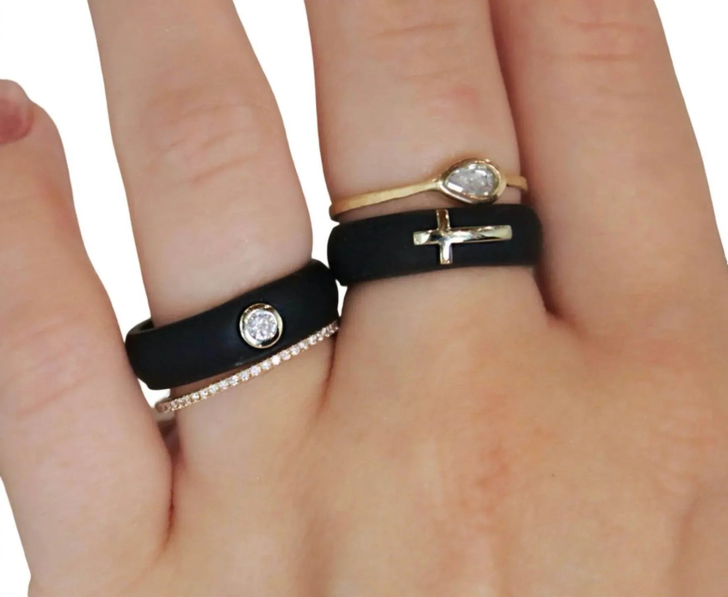 Silikonbandring mit 14 Karat Gold seitlichem Kreuz