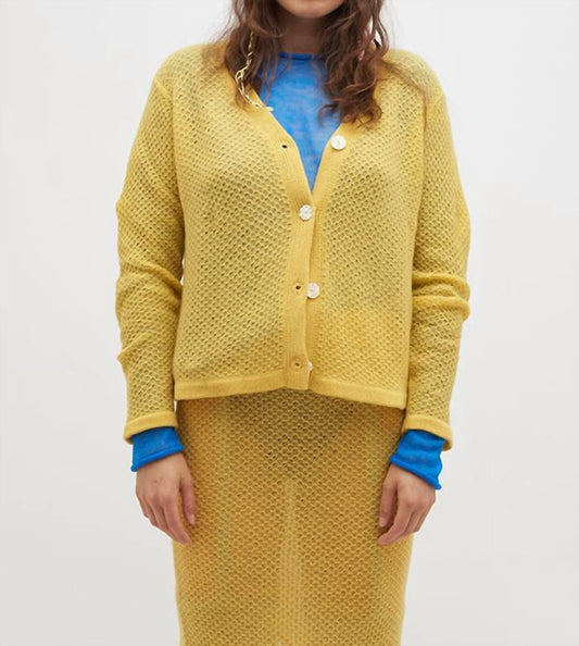 Cardigan mit verschlungenen Maschen