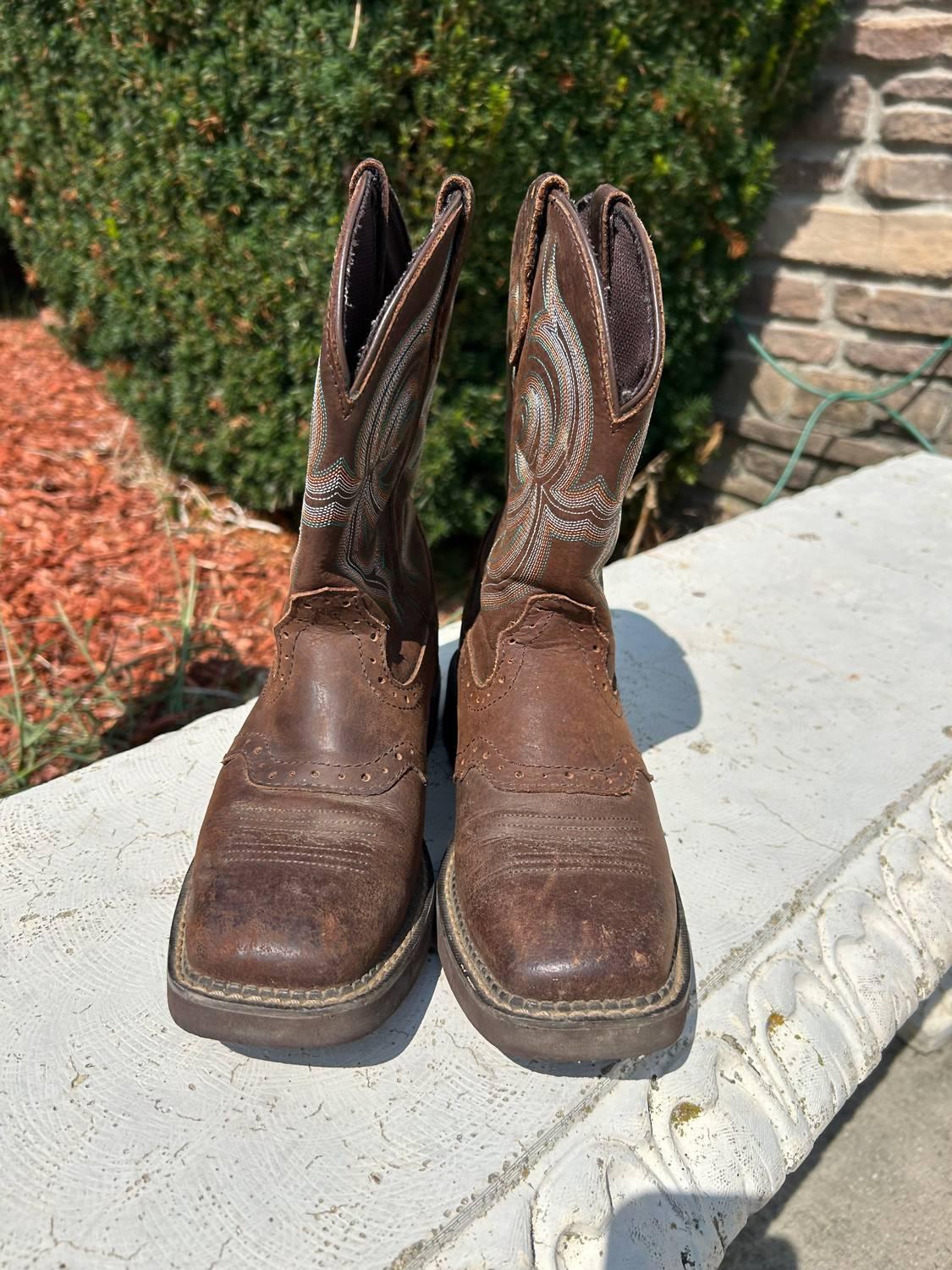 Women’s Justin’s western boot