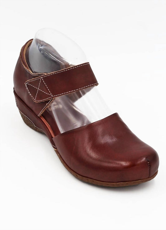 Women's Gloss Pansy Leather Shoes