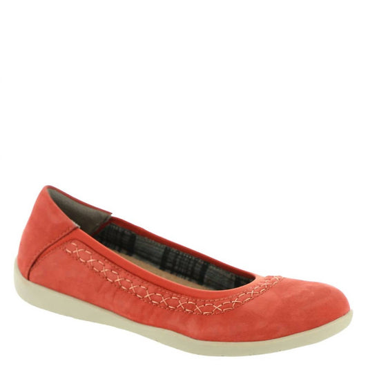 Women's Fable Slip On Leather Flat
