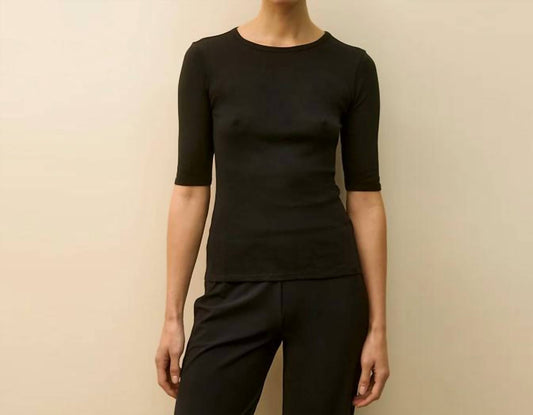 Anna Tee