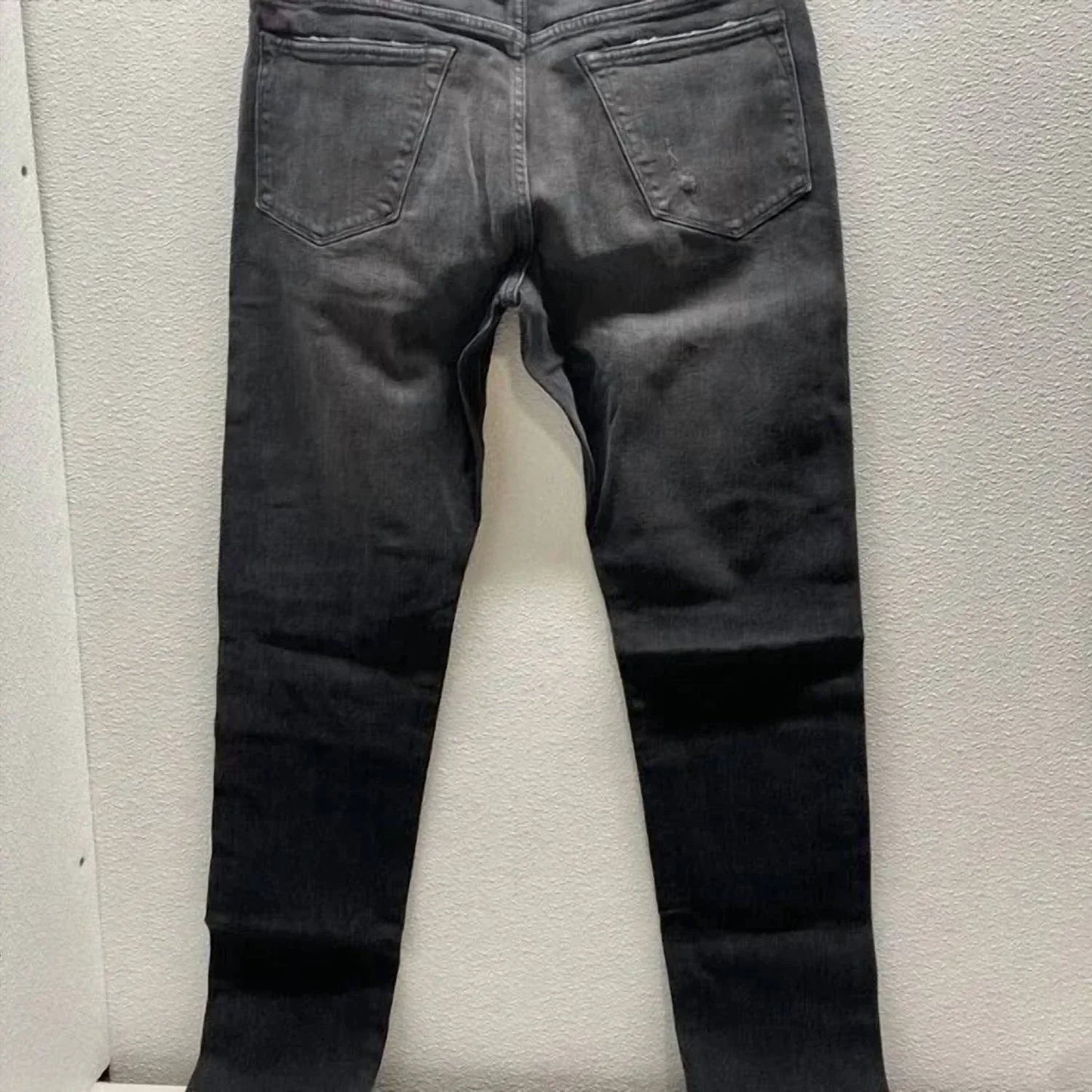 Herren Slim Fit Distressed Five-Pocket Jeans
