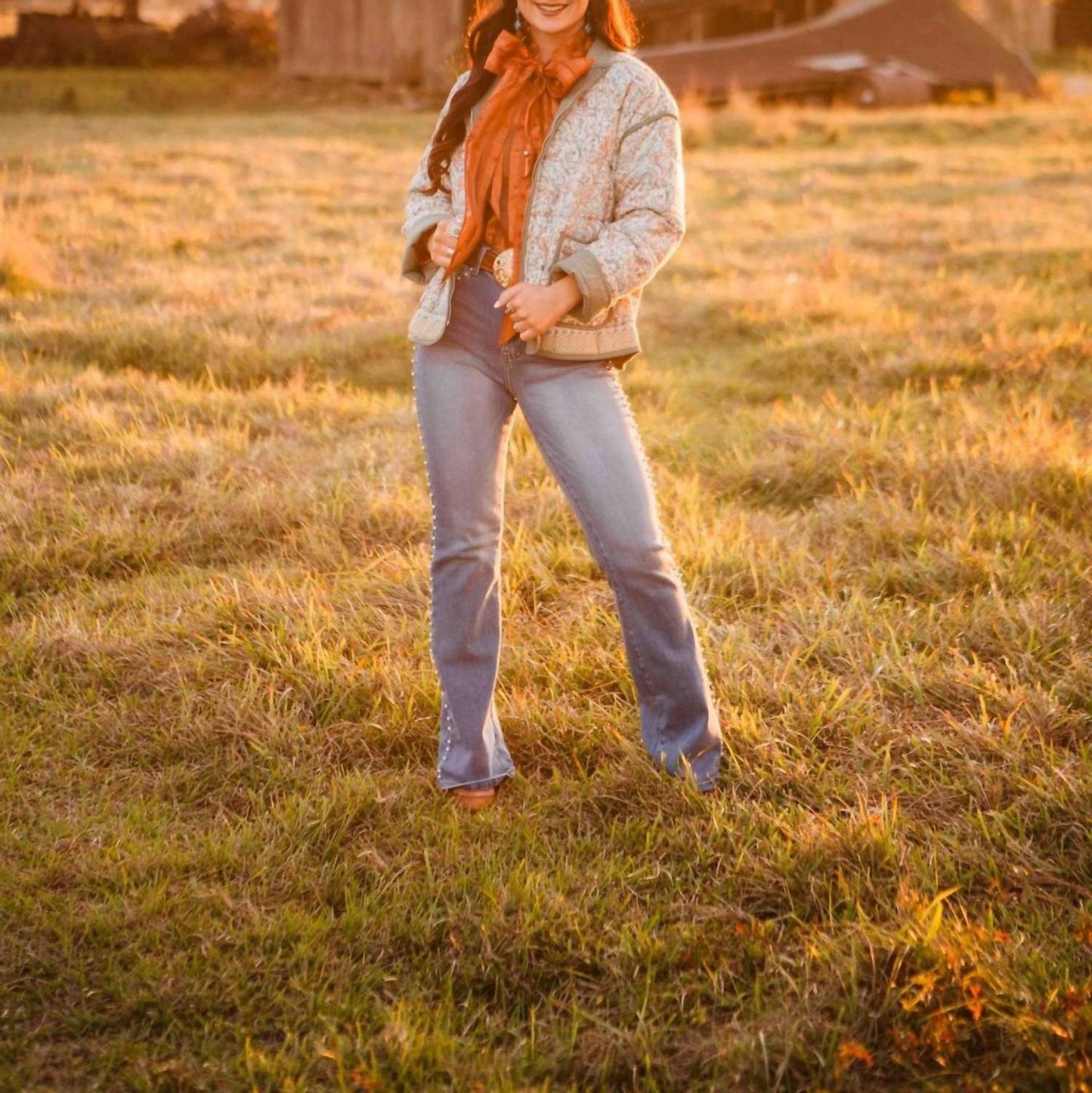 Punchy Pearl Jeans mit ausgestelltem Bein