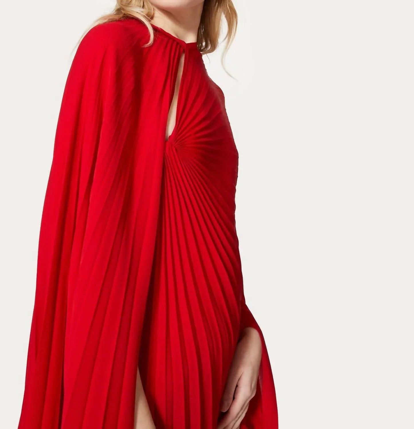 Zweilagiges Faltenkleid