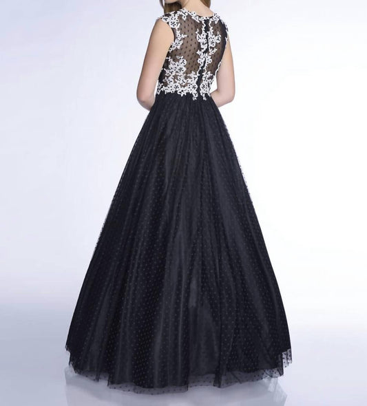 Crewneck Sleeveless Maxi Dress