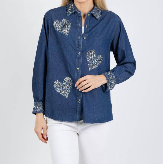 Kleid mit Herzmotiv und Farbspritzern