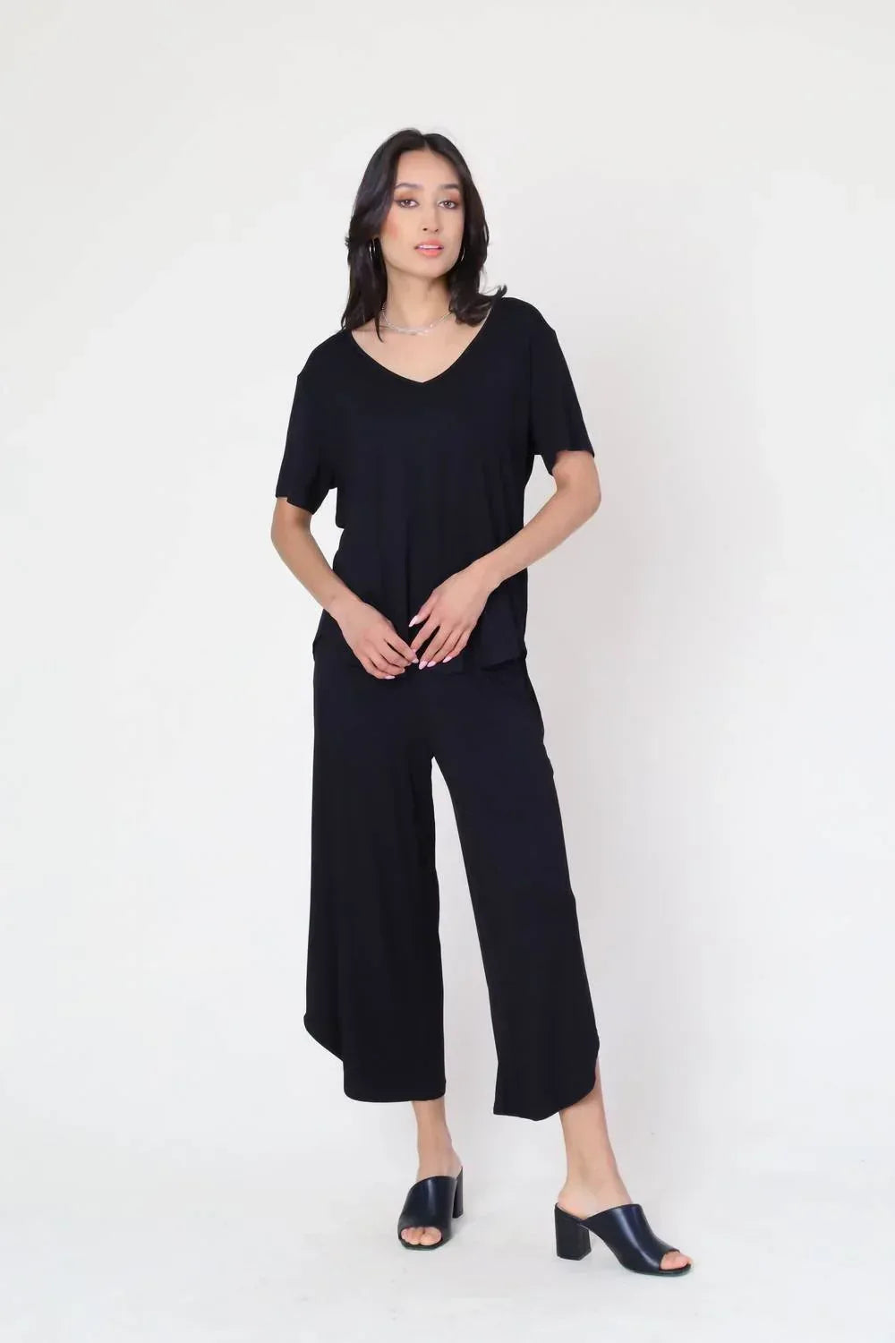 Breathable Bamboo Capri Pants