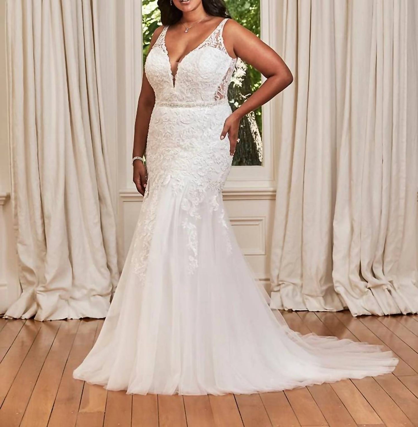 Brautkleid aus Spitze und Tüll