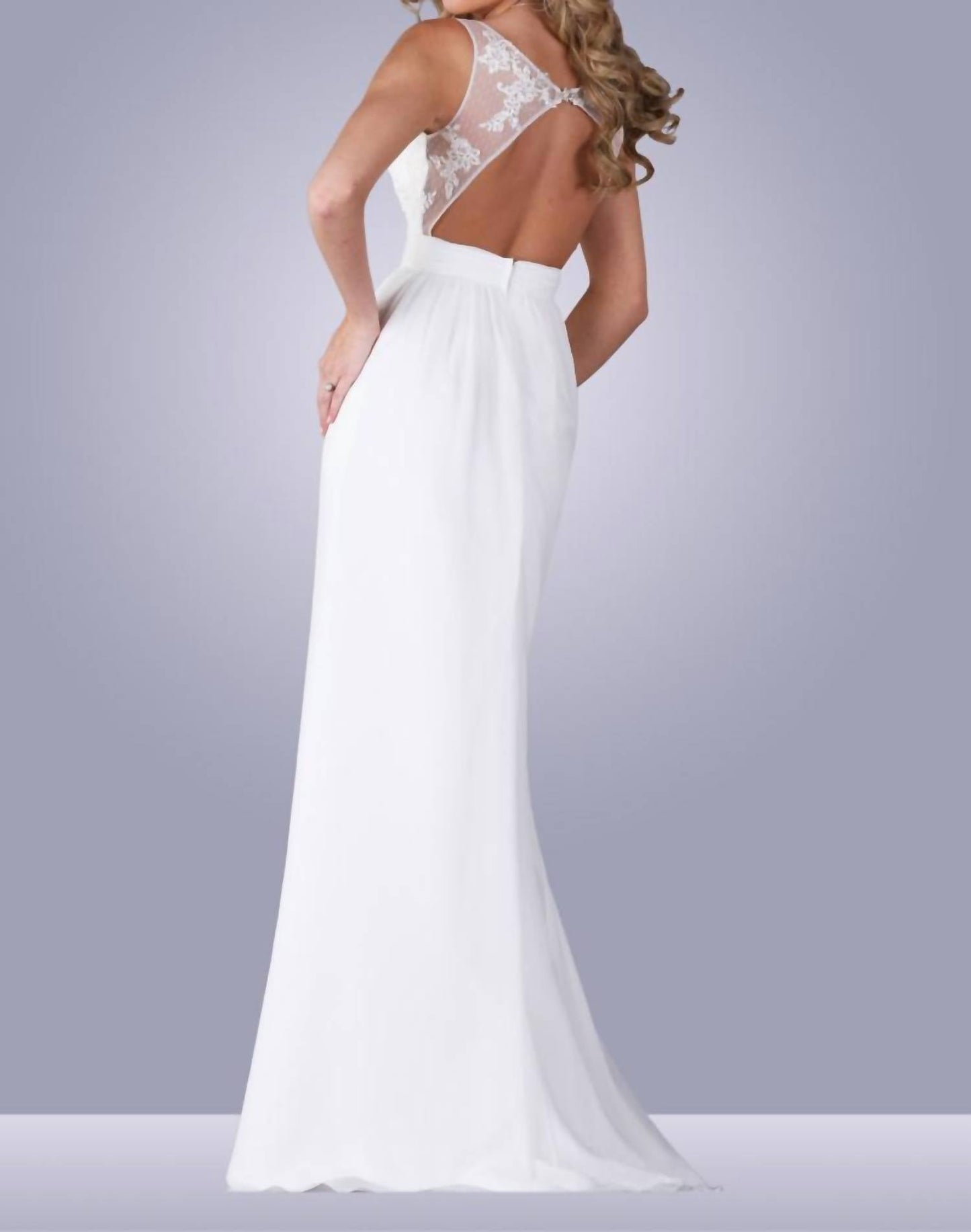 Ein A-Linien-Kleid aus Spitze und Chiffon