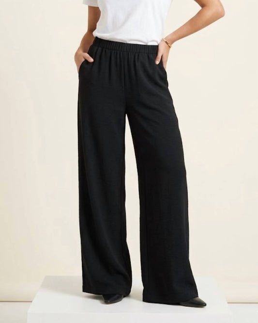 Freizeithose aus Crêpe mit weitem Bein