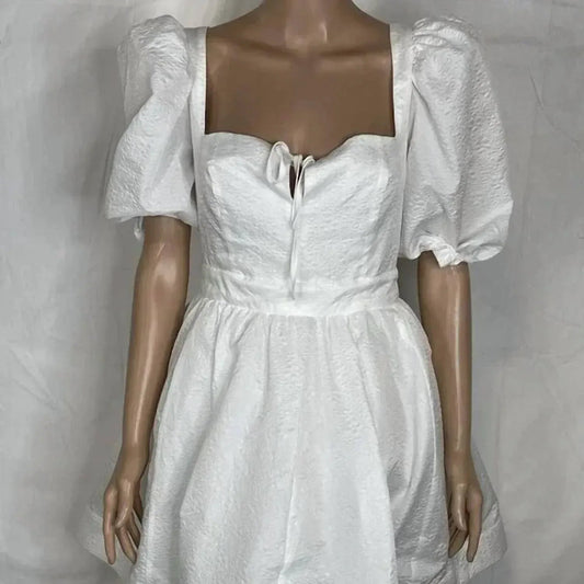 Damen Mini-Spitzenkleid mit Rückenausschnitt