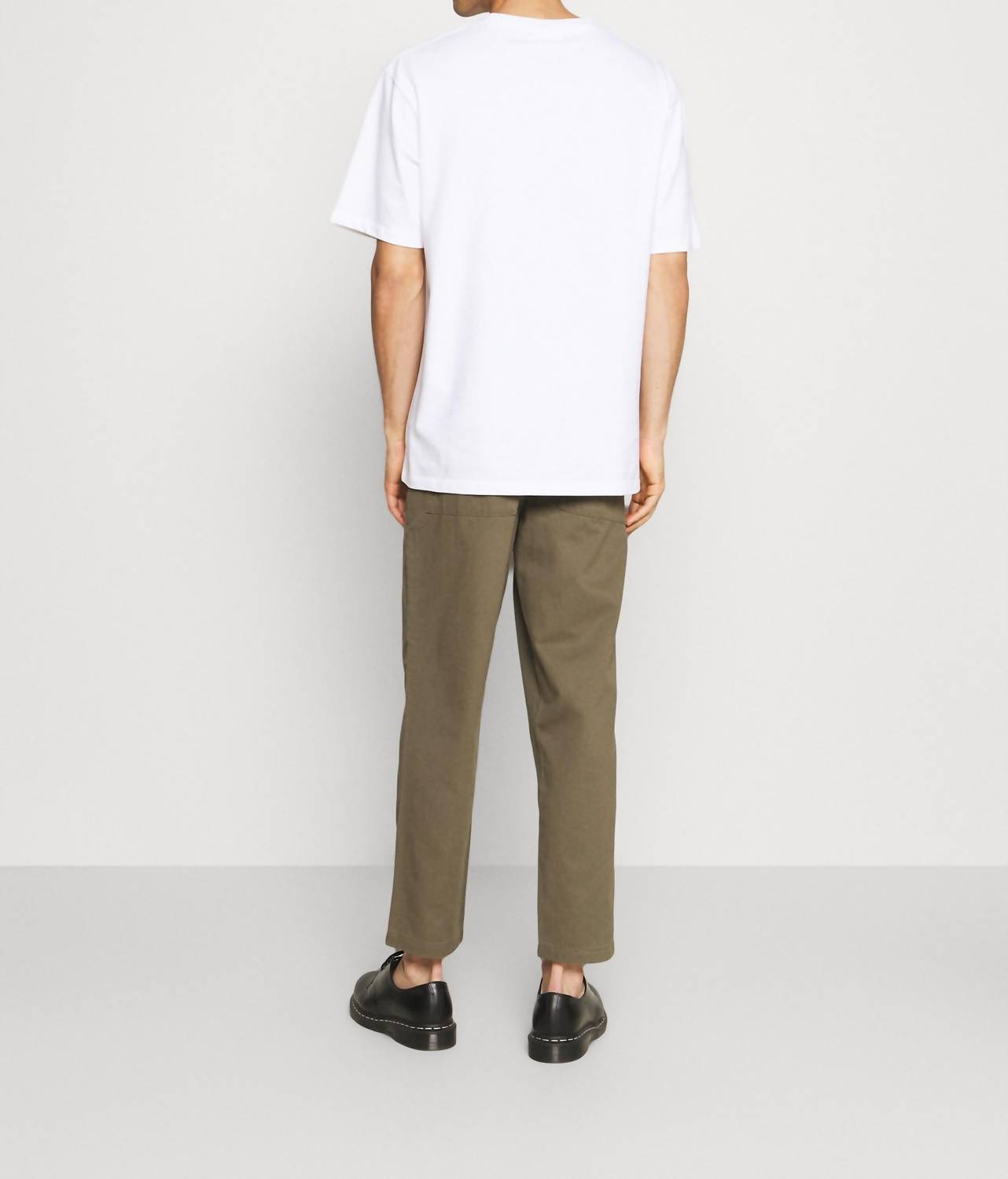 Rundhals-Oversize-Basic-T-Shirt