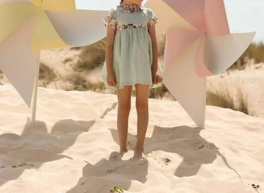 Voile-Kleid mit Rüschen