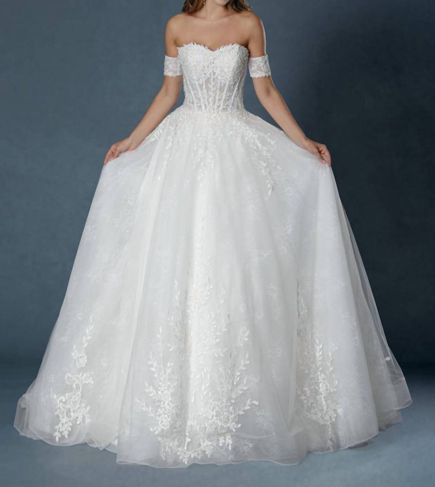 Langes Korsett Brautkleid aus Spitze