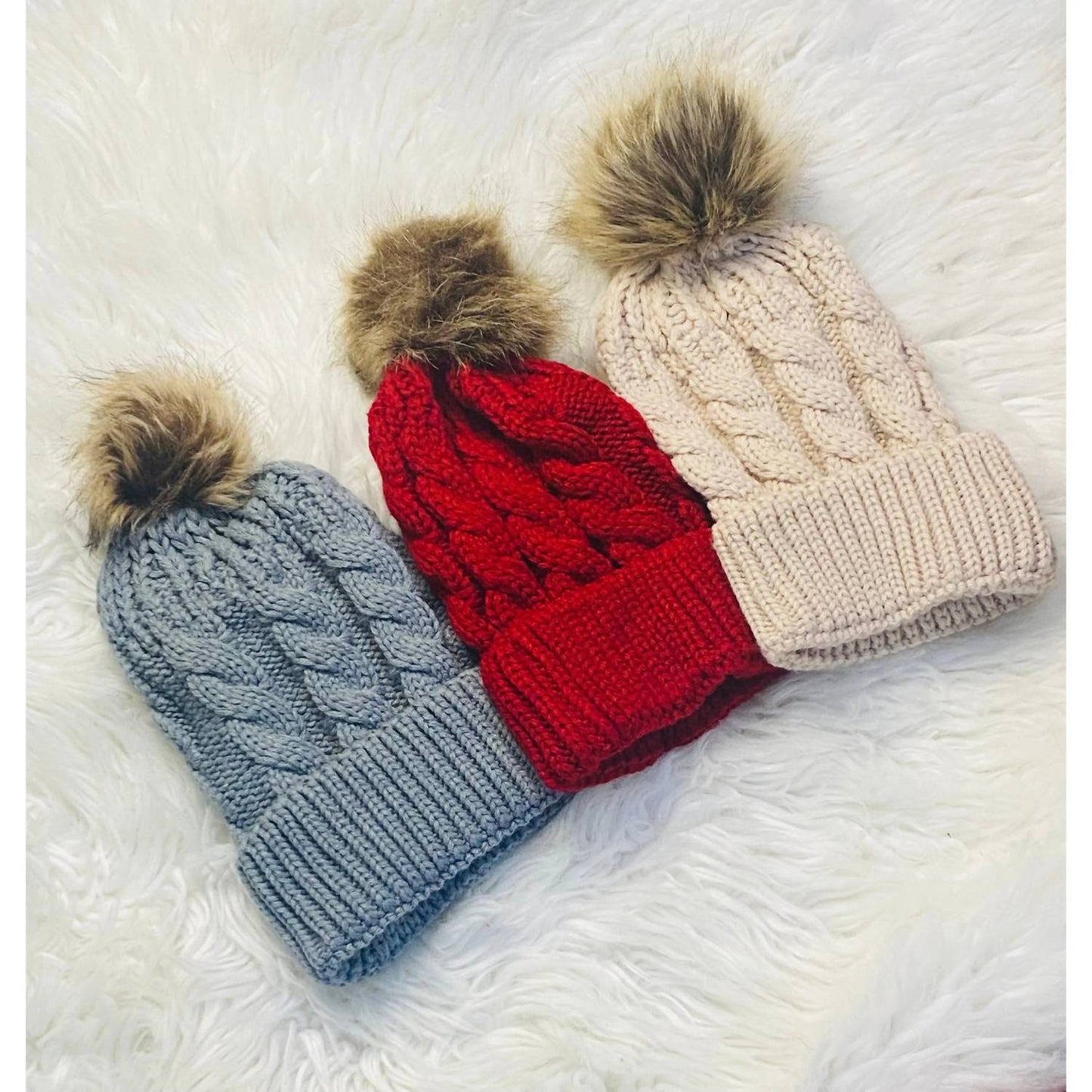 Damen Oversize Strickmütze mit Fellbommel