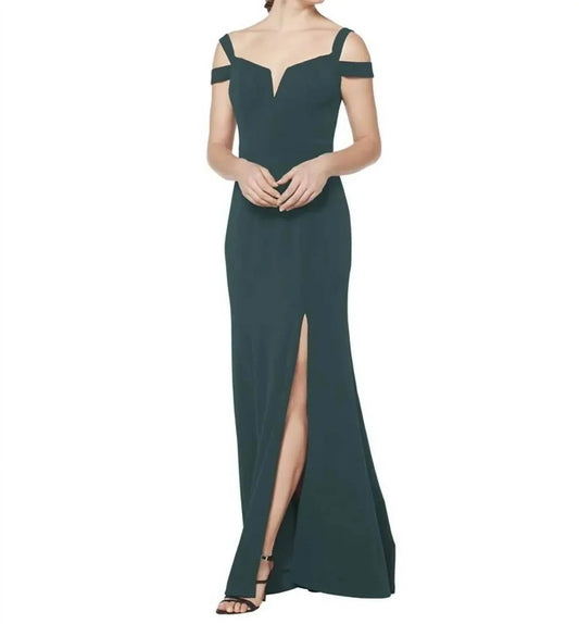 Brautjungfernkleid aus Stretch-Crêpe mit Carmen-Ausschnitt