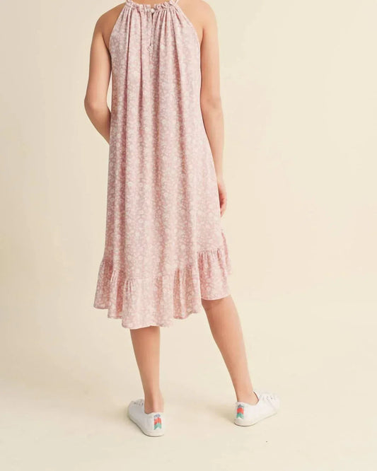 Mädchen Neckholder Ausgestelltes Und Fließendes Kleid
