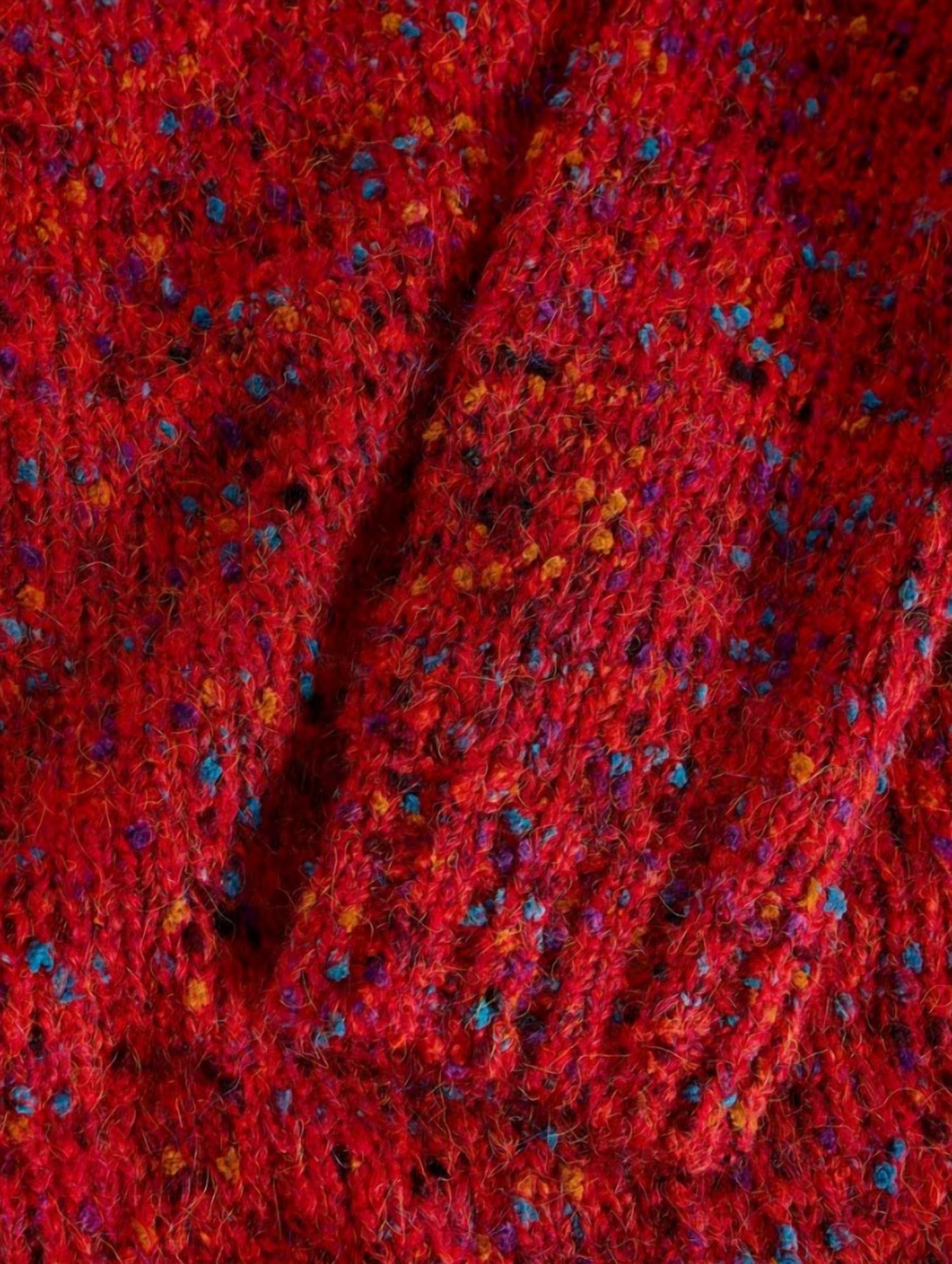 Strukturierter V-Ausschnitt-Pullover