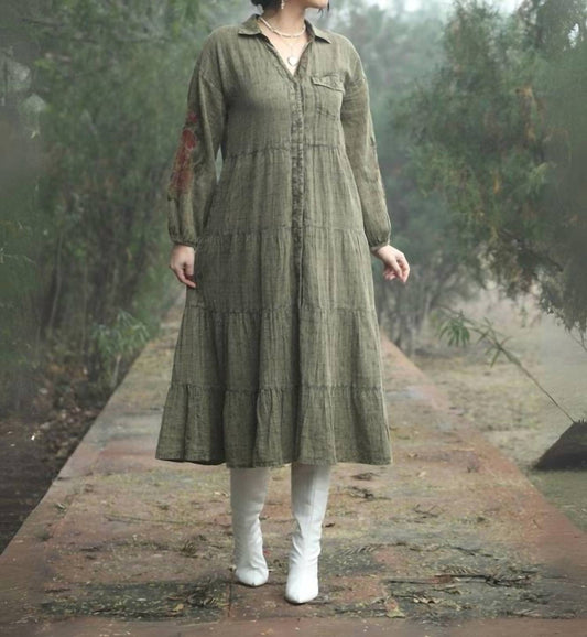 Gestuftes Maxikleid