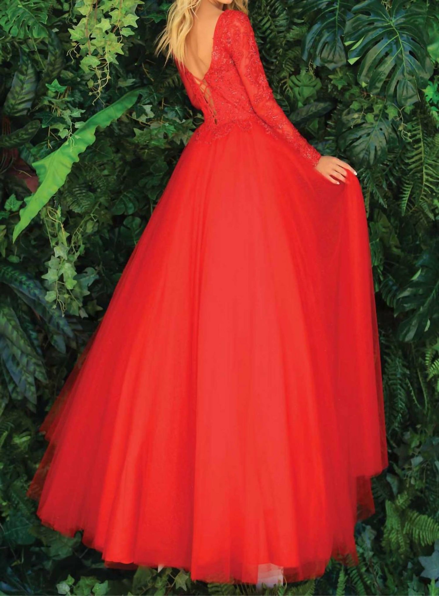 Langärmliges Maxi-Kleid mit V-Ausschnitt