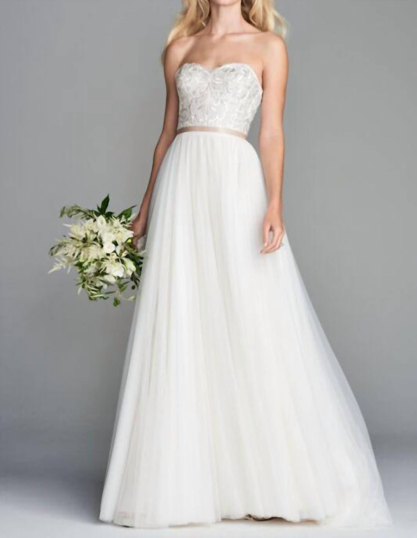 Yvaine Trägerloses A-Linien-Brautkleid