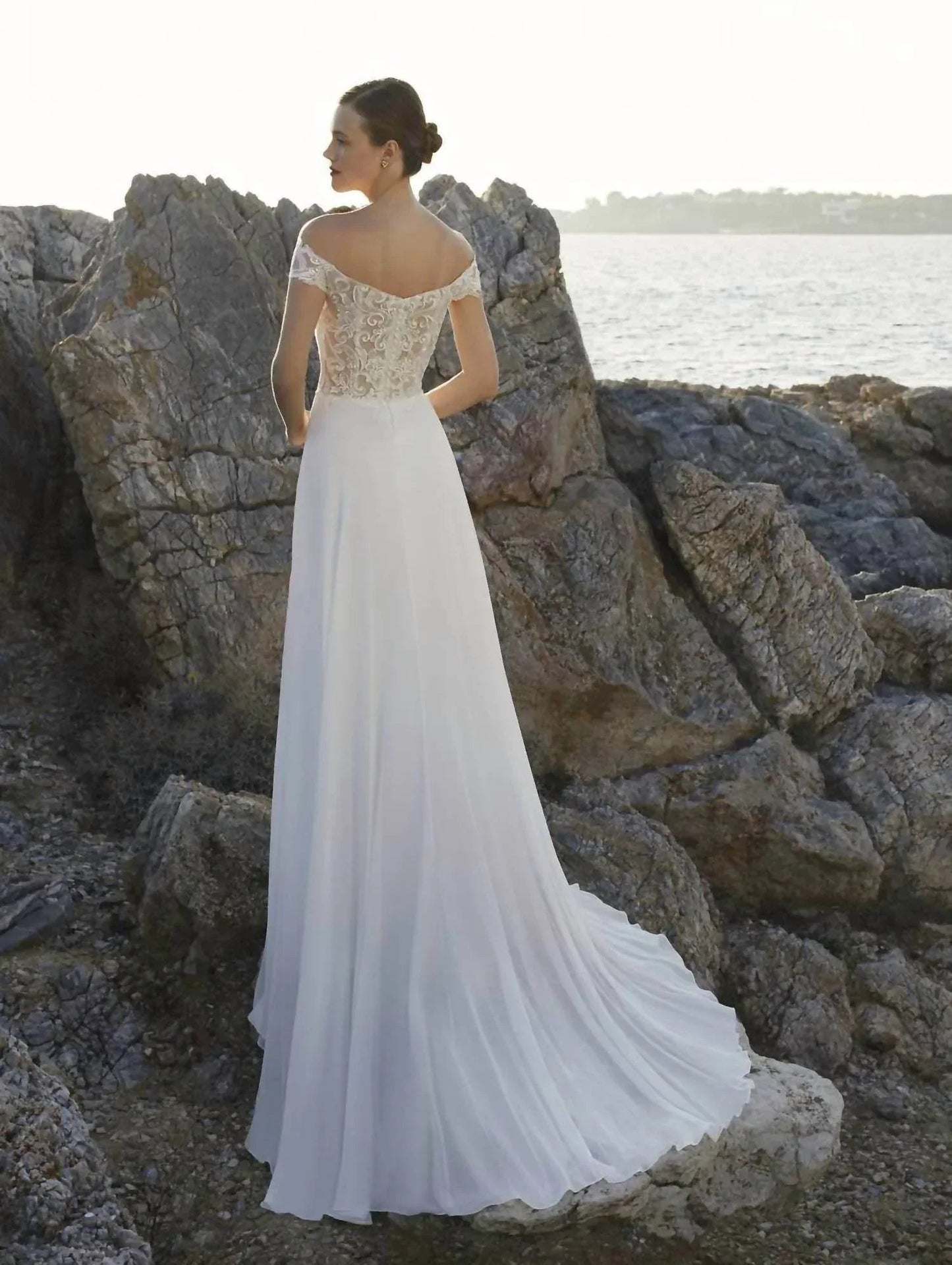 Chiffonrock mit seitlichem Schlitzkleid