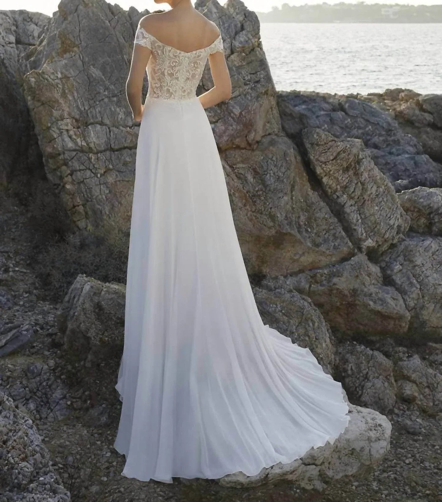 Chiffonrock mit seitlichem Schlitzkleid
