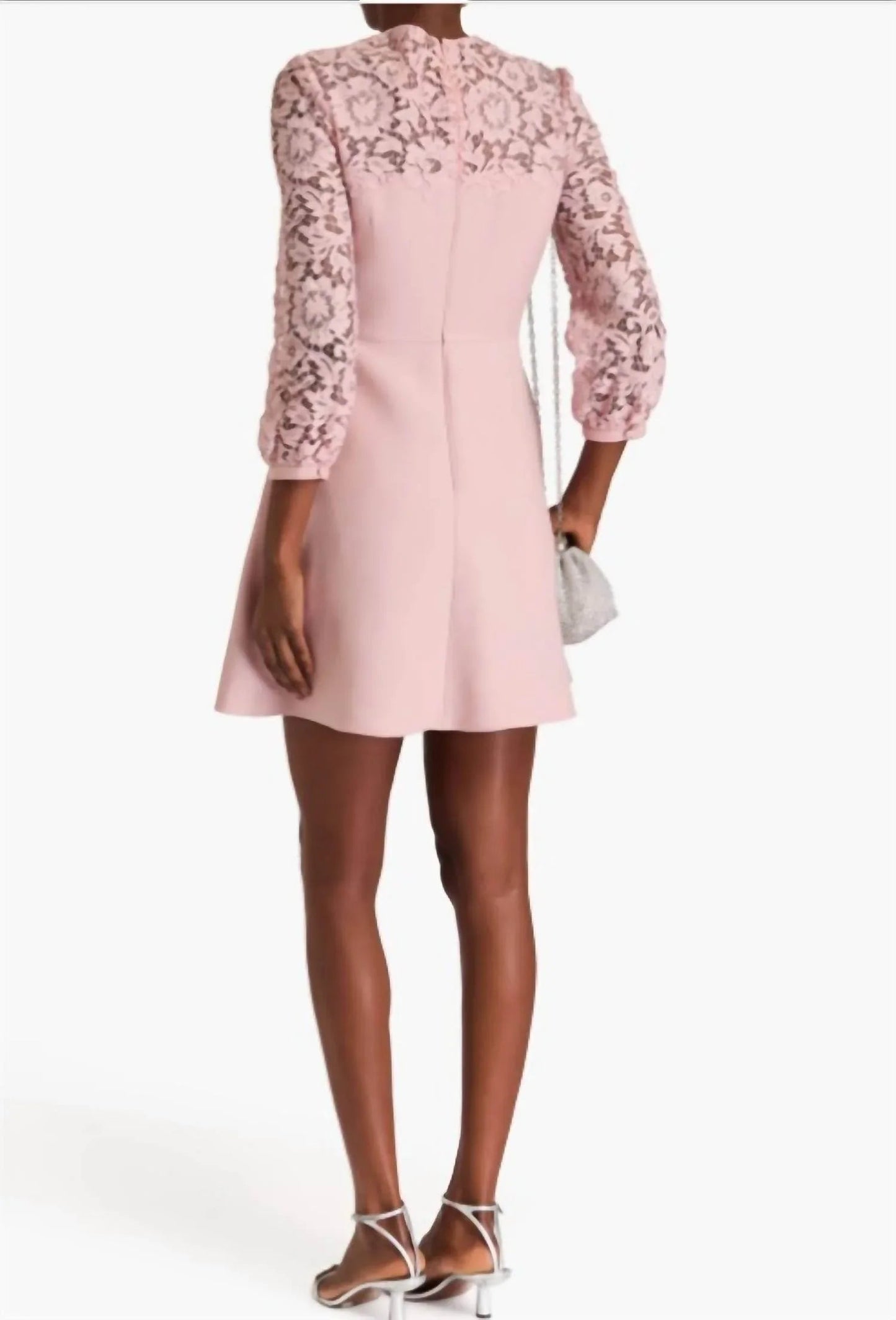 Kurzes Crêpe-Kleid mit Kordelspitzen-Einsätzen